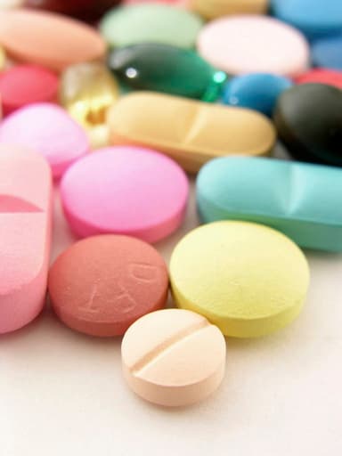 Las vitaminas a juicio poster