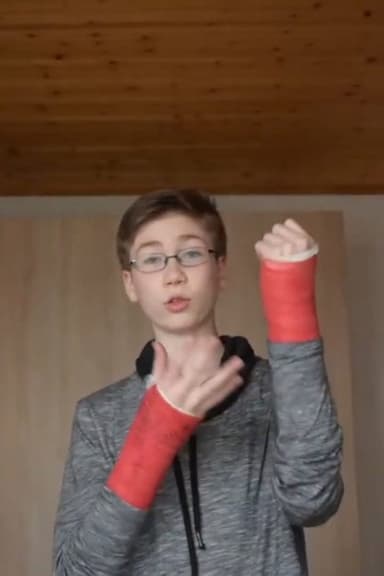 ICH hab MIR BEIDE ARME GEBROCHEN poster