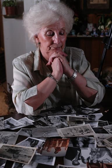 Estela poster