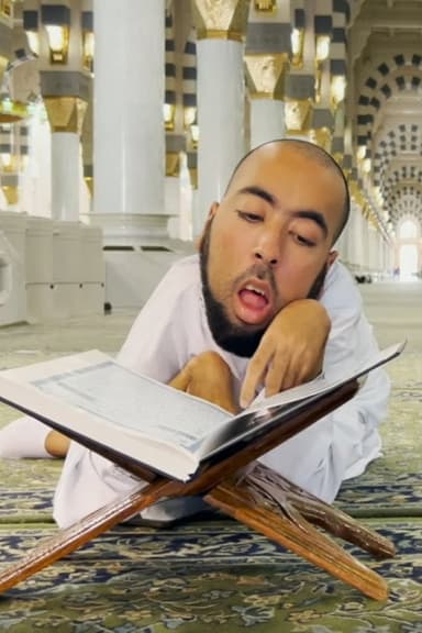 Umrah op rolletjes poster