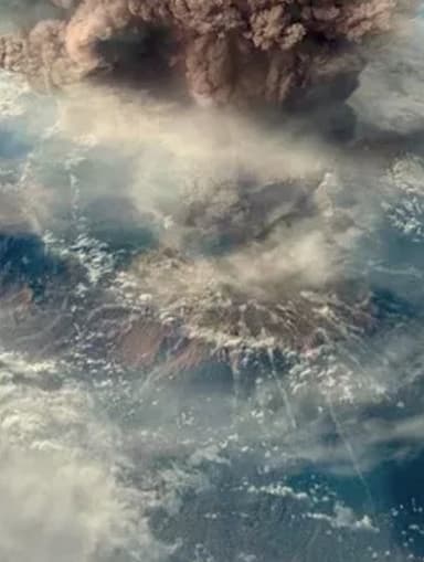 Le mystérieux volcan du Moyen Âge poster